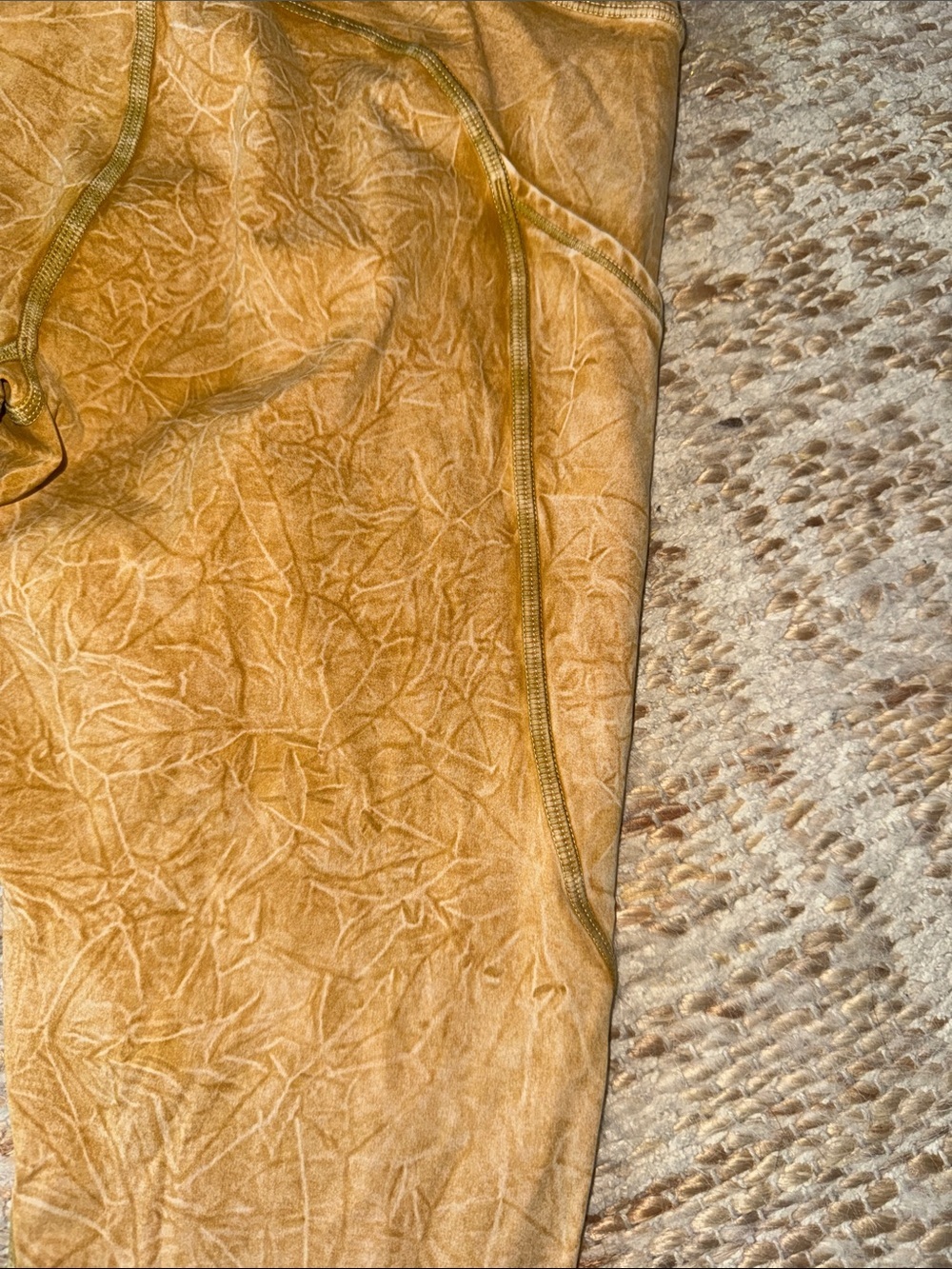 lululemon athletica Gold Patterned Leggings - Picture 4 of 6